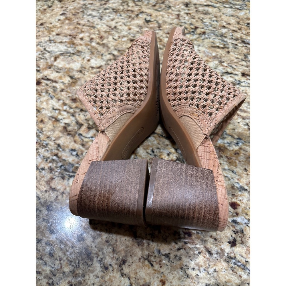 Baretraps Posture Plus+ Tan Woven Block Heel Square Toe Slide Sandals Womens - Picture 4 of 8